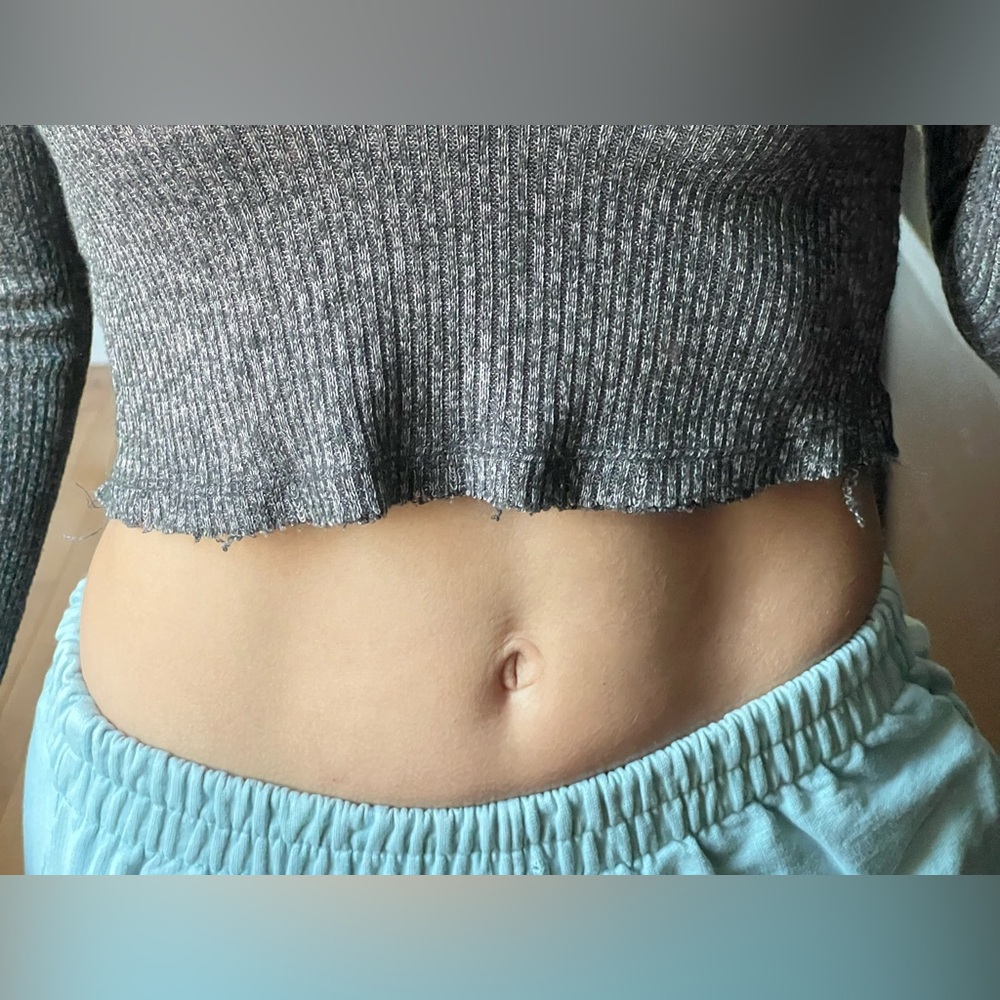 Cropped top - Picture 2 of 5